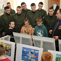 Выставка юных художников