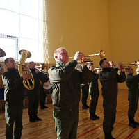 Подача, атака, гол!