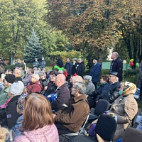 «Осенний бал» для пожилых людей