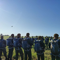 Витебские десантники совершили прыжки с парашютом