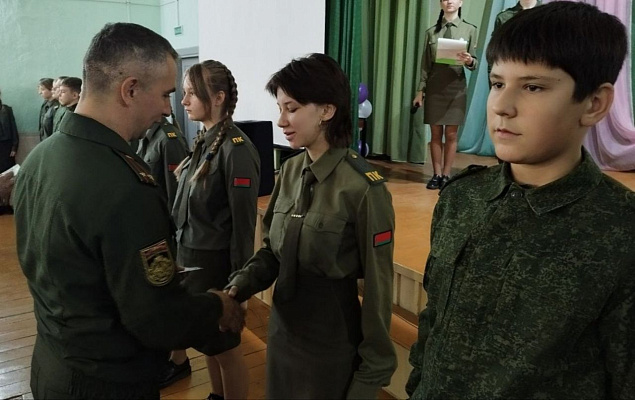 Юные патриоты страны 