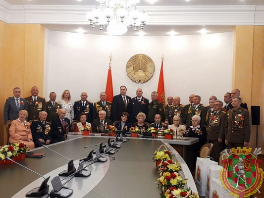 «И снова май...»