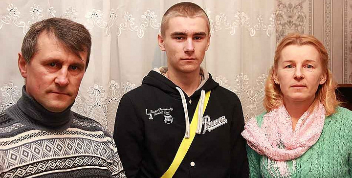  Сегодня - призывник, а завтра - солдат. 