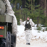 Гвардейцы совершили марш 