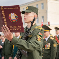 Курсанты военно-транспортного факультета в БелГУТ приняли Военную присягу