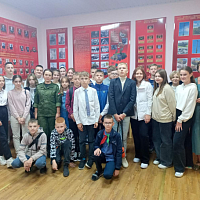 День знаний провели у воинов-связистов