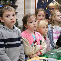 Школьники посетили 11 омбр 