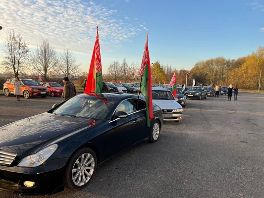 Масштабный автопробег прошел в Барановичском гарнизоне