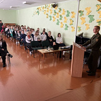 Военнослужащие приняли участие в праздничных мероприятиях,  посвященных Дню знаний