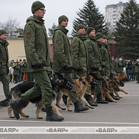 В Минской военной комендатуре начались гарнизонные тренировки пешей колонны к военному параду