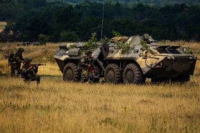 Под общим руководством и по одной команде