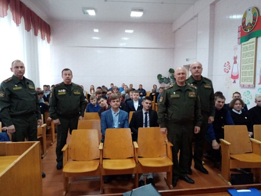 Барановичские ракетчики провели профориентационную работу со школьниками