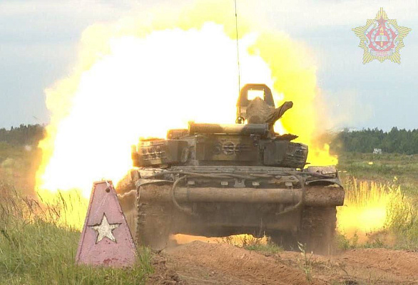 Курсанты Военной академии выполнили упражнения стрельб