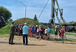 Летний оборонно-спортивный лагерь «Прибужье» функционирует на базе 115 зрп