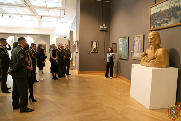 На экскурсию – в музей