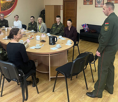 Представители 31 нтц поздравили женщин с Днём матери