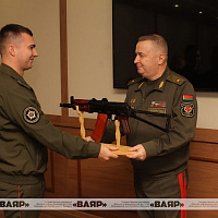 Генерал-майор Валерий Ревенко поздравил личный состав ДМВС с наступающим праздником