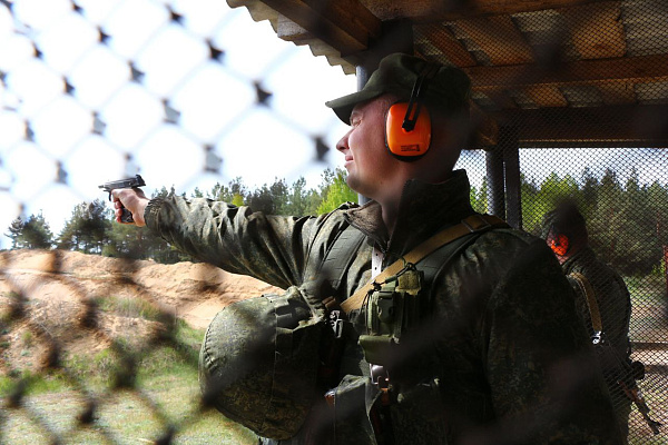 Гвардейцы 11 омбр совершенствуют полевую выучку