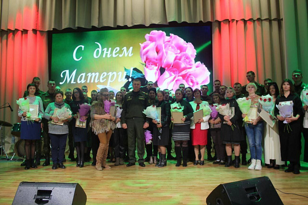Торжественное собрание, посвященное Дню матери, прошло в 30-й отдельной железнодорожной бригаде