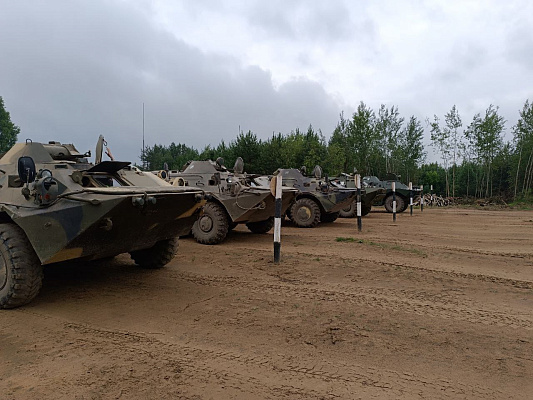  Занятия по вождению с военнослужащими 72 ОУЦ