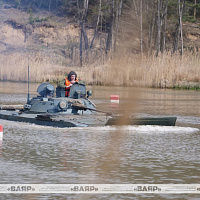 С военнослужащими 11 омбр прошло занятие по преодолению водной преграды