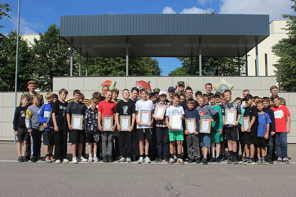 В 120 омбр завершилась смена спортивно-патриотического лагеря «Рогачёвцы» 