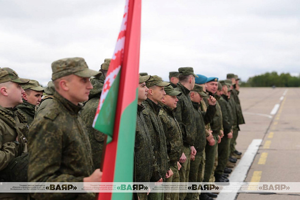 Военнослужащие из различных подразделений Вооружённых Сил Беларуси отправились на обучение в Россию
