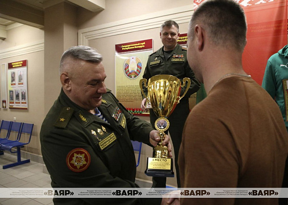 Подведены итоги соревнований по плаванию