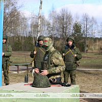 На одном из полигонов ВВС и войск ПВО подразделения 120 зрбр отрабатывают мероприятия одиночной подготовки