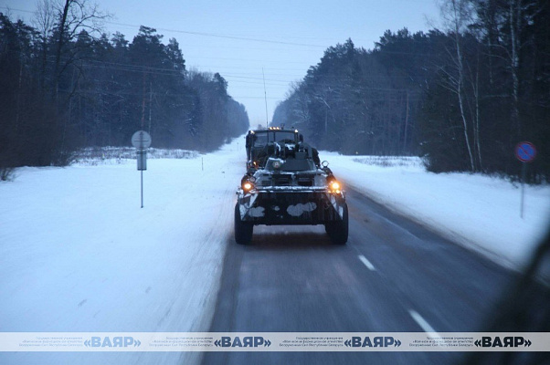 Подразделение механизированной бригады Западного оперативного командования прибыло в район сосредоточения