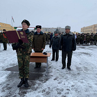 К торжественному маршу!..