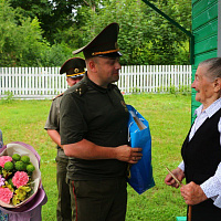 Военнослужащие 11 омбр поздравили ветеранов