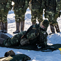 Занятия по огневой подготовке с курсантами Военной академии