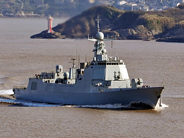 ВМС НОАК приняли на вооружение первый удлиненный эсминец класса 