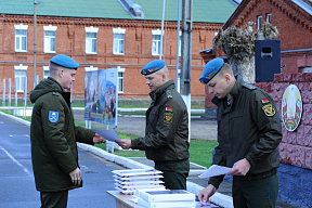 Продолжаются торжественные церемонии увольнения в запас военнослужащих срочной военной службы