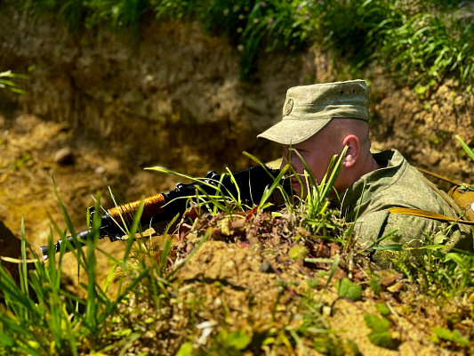 Занятия по тактической подготовке с военнослужащими 15 зрбр