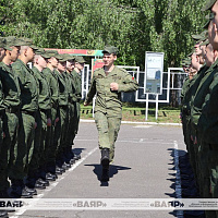Новобранцы 30 ождбр осваивают азы военной науки