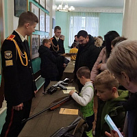 В Минском суворовском военном училище прошел день открытых дверей