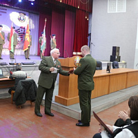 С праздником!