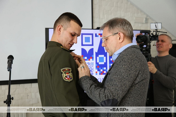 Военнослужащий Вооружённых Сил удостоен награды всероссийской общественно-государственной инициативы «Горячее сердце»