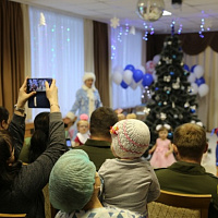 Праздник к нам приходит