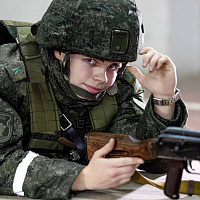 Занятия по огневой подготовке с курсантами Военной академии Республики Беларусь