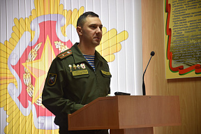 Делегат VII Всебелорусского народного собрания выступил перед военнослужащими и гражданским персоналом Брестского гарнизона