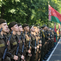 Военнослужащие 72 ОУЦ приняли участие в торжественном митинге