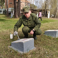 Внесли свой вклад в субботник