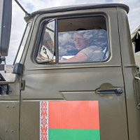 Так держать, военные водители!