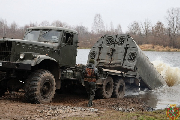 Военные пришли на помощь!