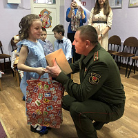 Праздничное настроение от военнослужащих