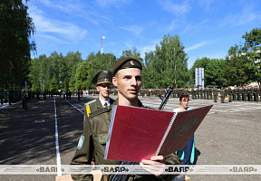 Торжественный ритуал приведения военнослужащих нового пополнения к Военной присяге в 15 зрбр