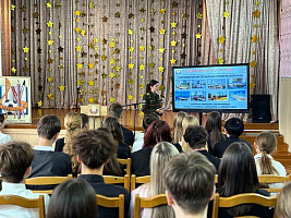 Курсанты военного факультета в БГАА продолжают посещать учреждения образования
